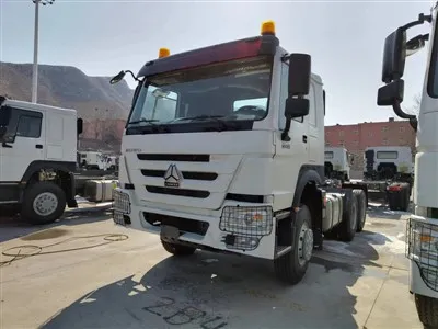 Como faço para substituir a bateria de um caminhão trator?